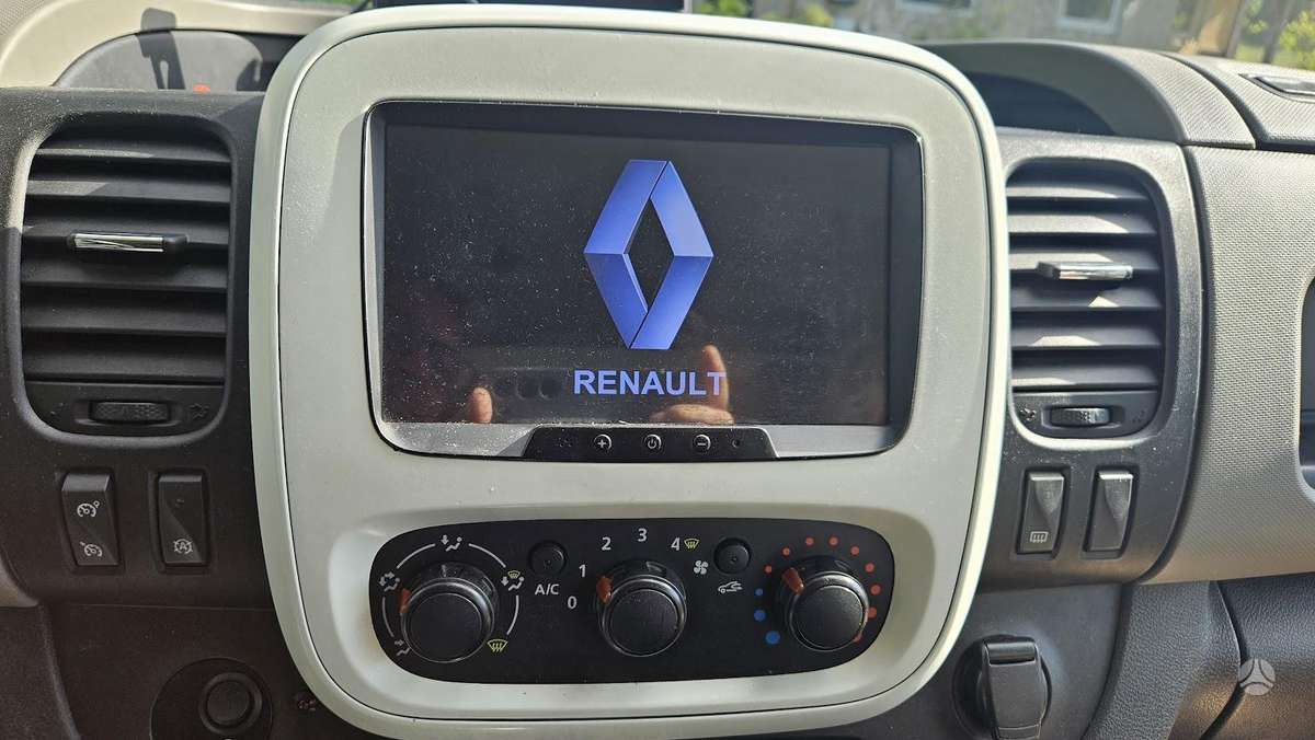 Renault Trafic, туристическиe автомобили