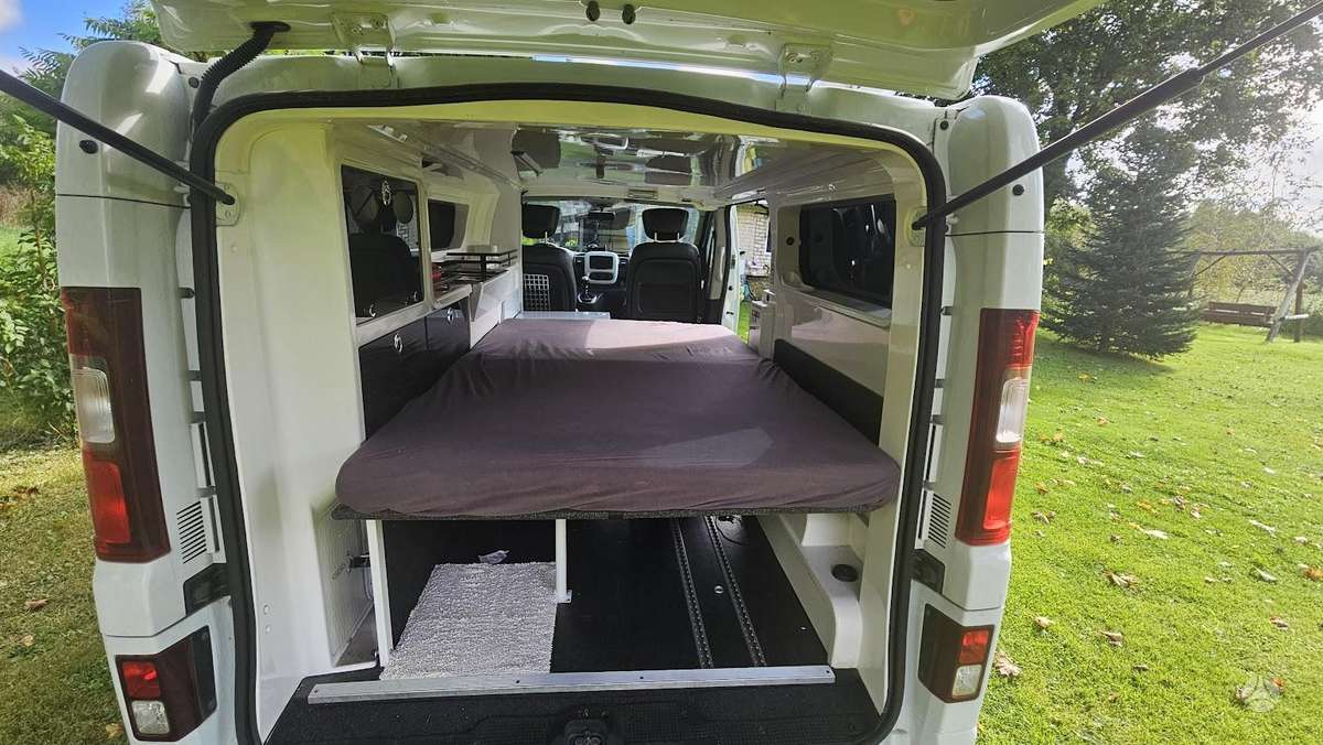 Renault Trafic, туристическиe автомобили