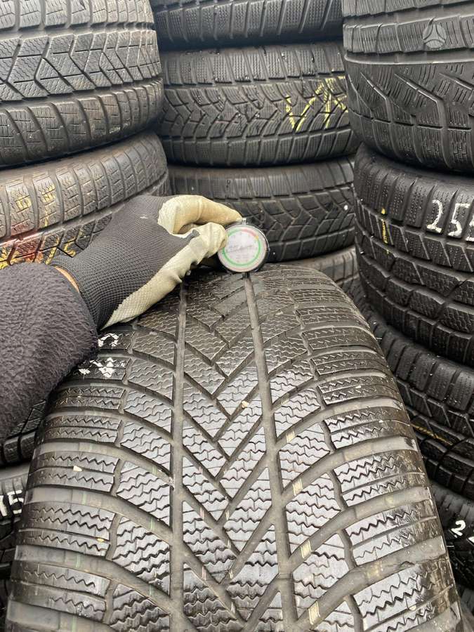 Bridgestone LM 005, зимние 255/50 R19