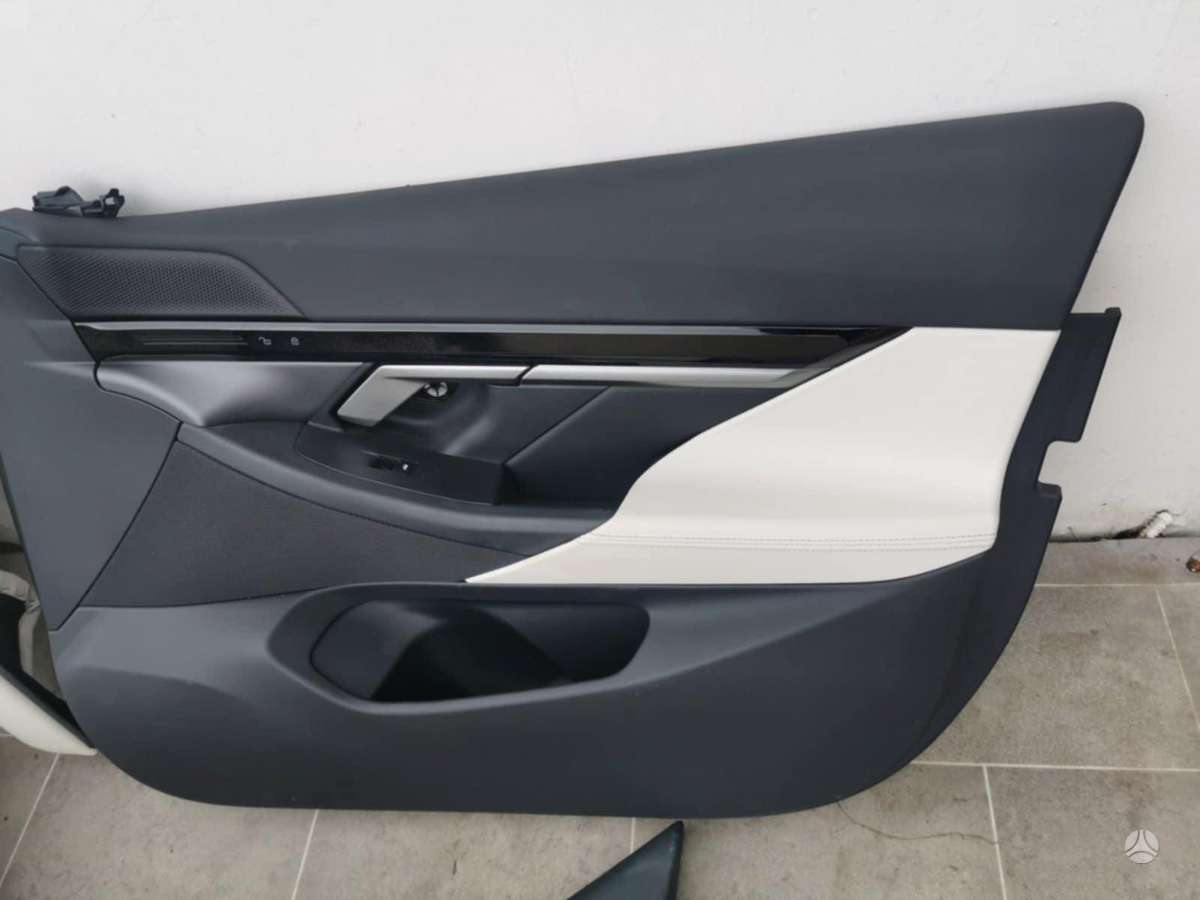BMW 5 serija salona detaļas