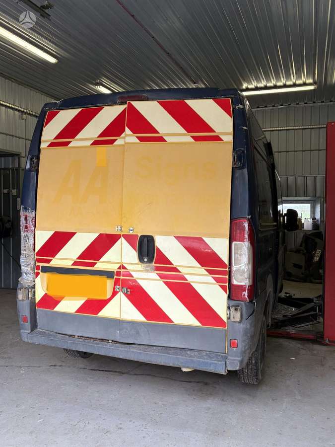 Peugeot BOXER, cargo vans