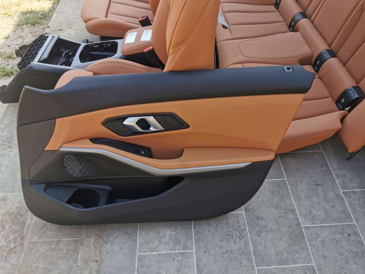 BMW 3 serija детали салона