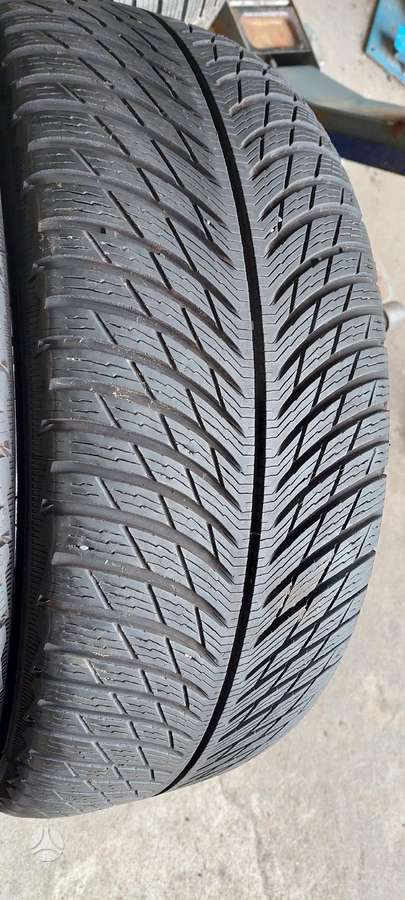Michelin, summer 235/45 R19