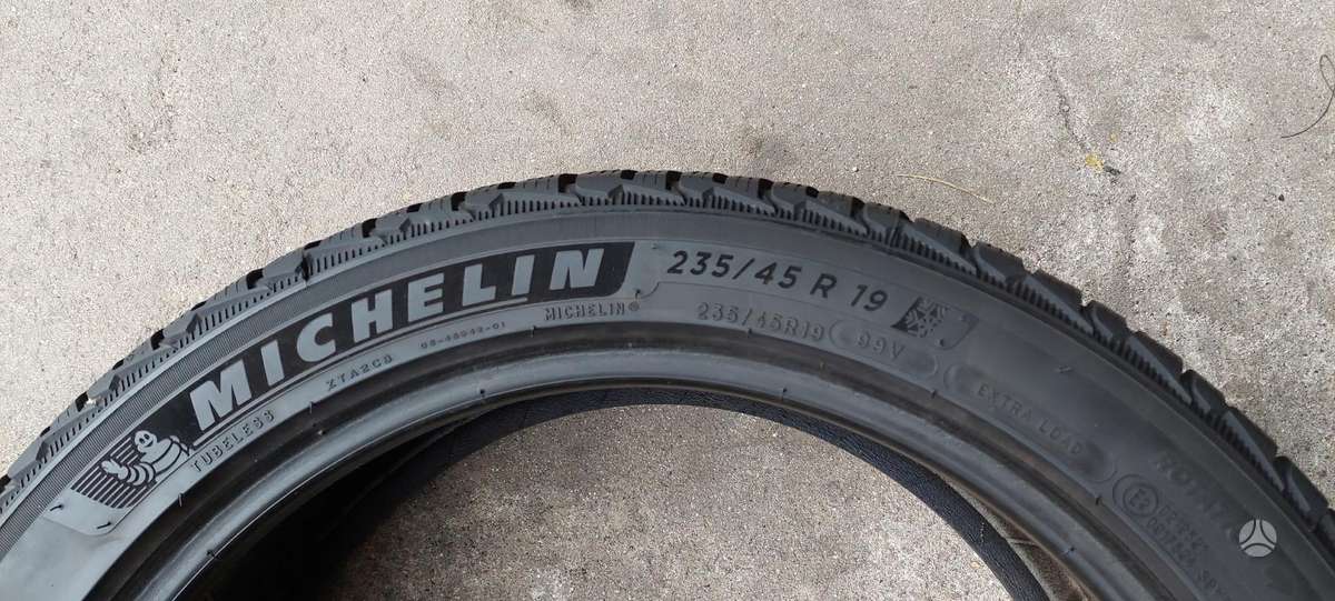 Michelin, vasarinės 235/45 R19