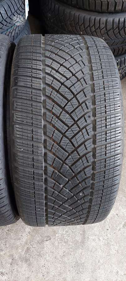 Goodyear, winter 285/40 R20