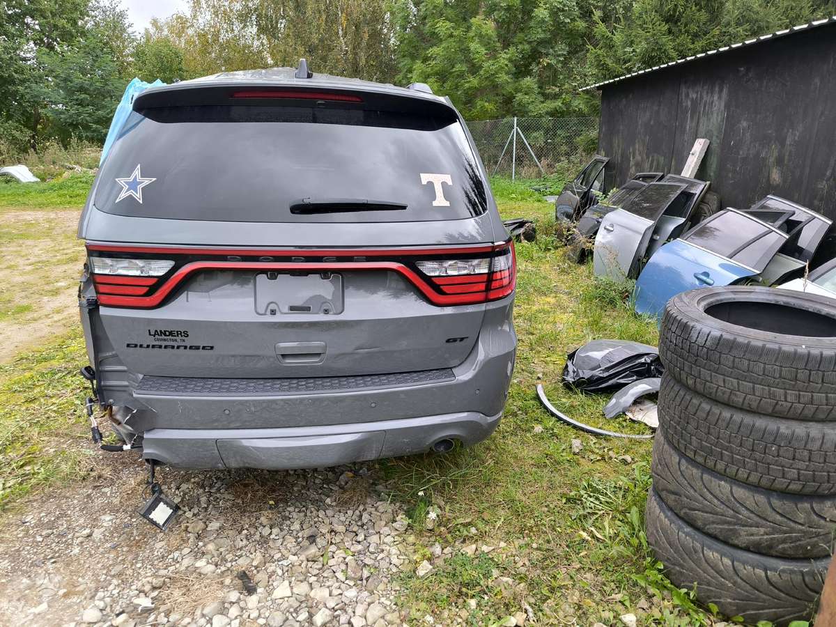 Dodge Durango 19000 myliu prabegas naujas motoras