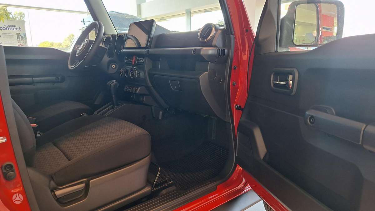 Suzuki Jimny - 10