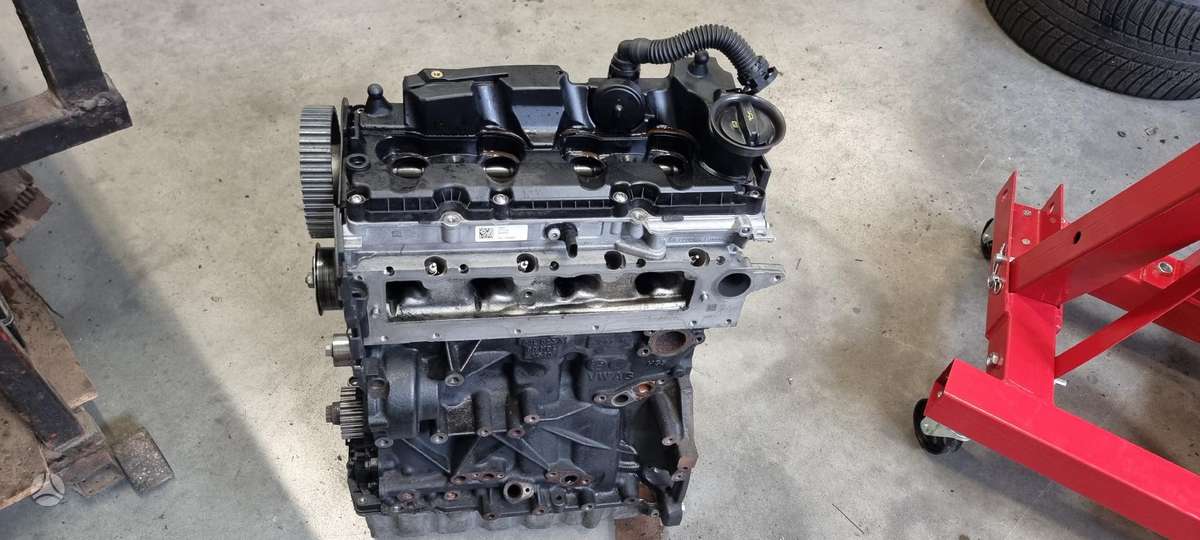 Volkswagen Golf Cxx dalimis