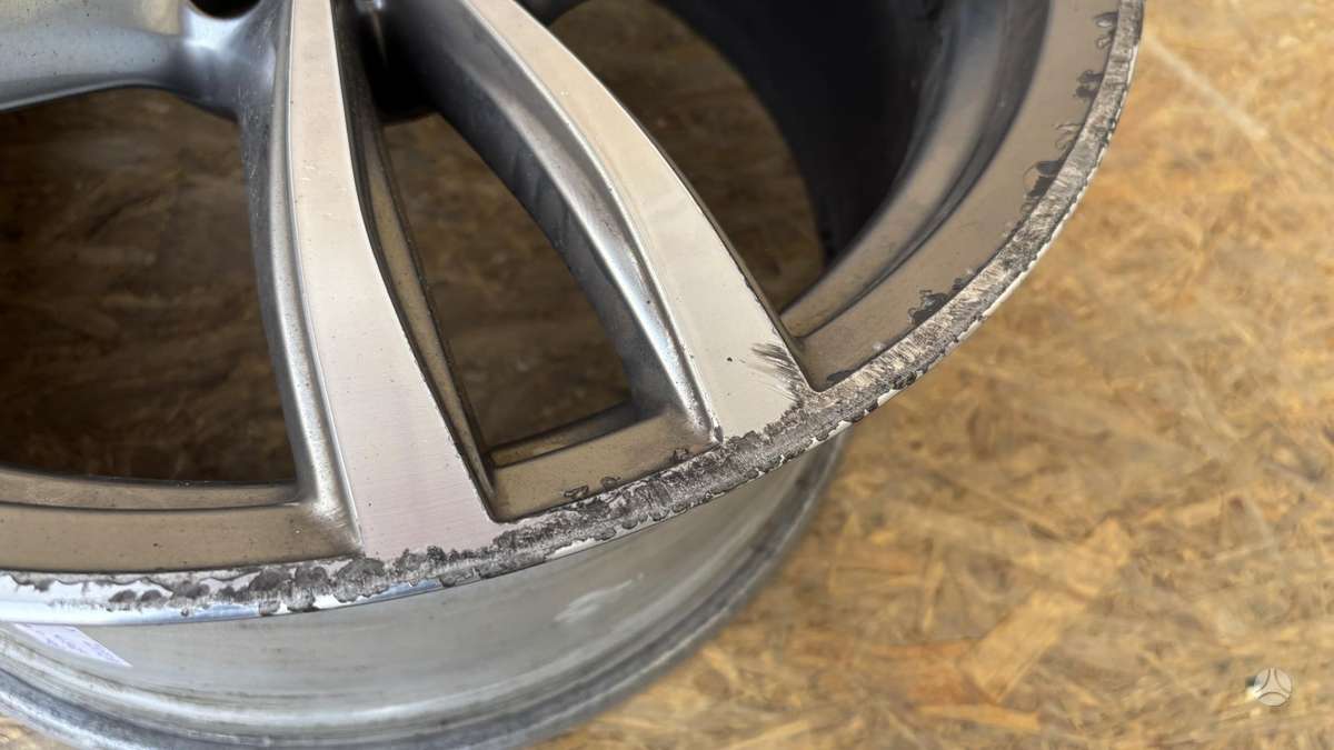 BMW 6 serija, 7850580, Cen28969