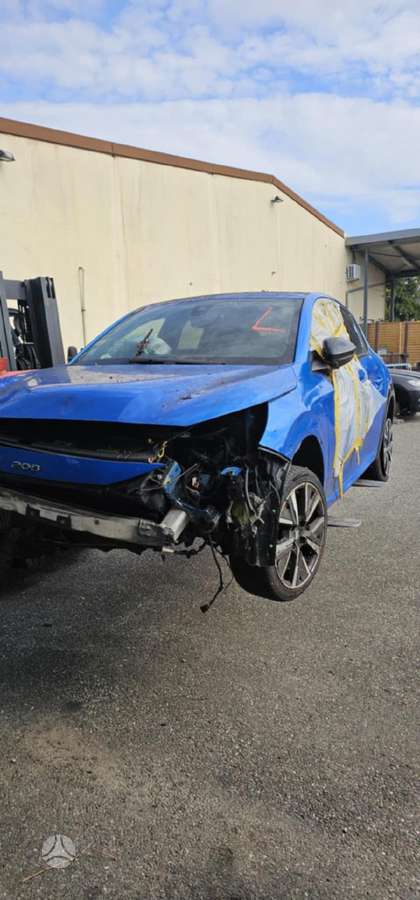 Peugeot 208 37069885048