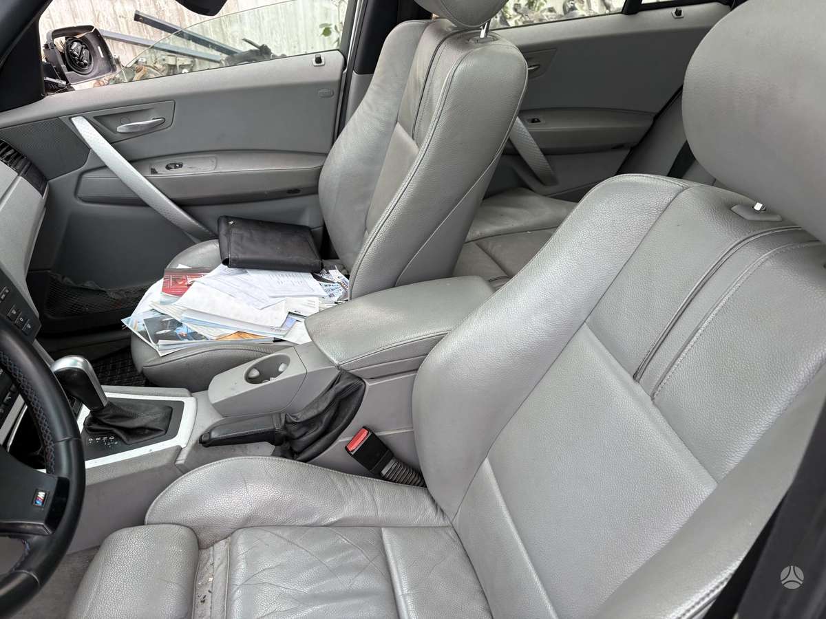 BMW X3 37068366700