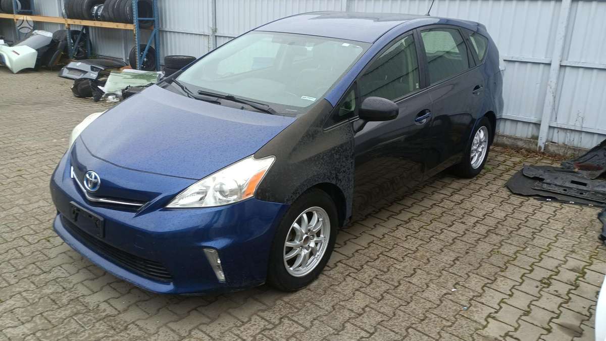 Toyota Prius+ - 7