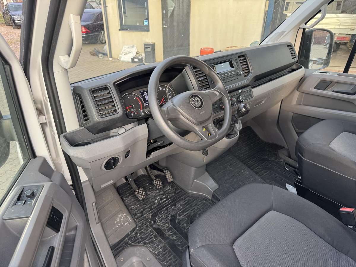 Volkswagen Crafter, preču