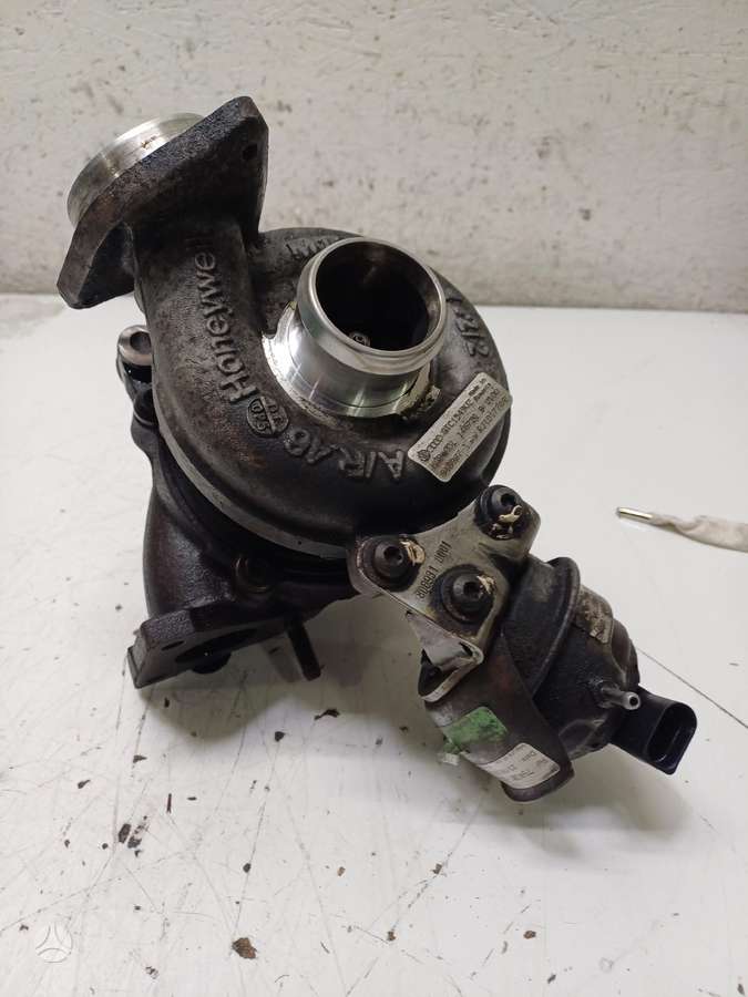 Audi A4, 03L145721B, engine parts