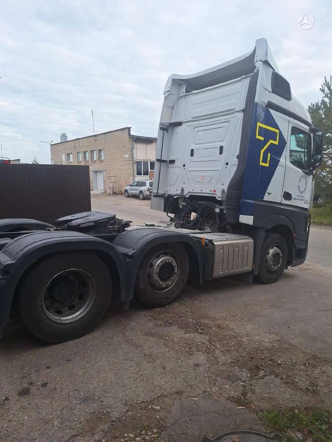 Mercedes-Benz Actros, тягачи