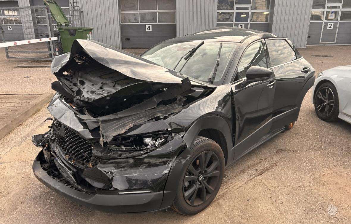 Mazda CX-30 for parts
