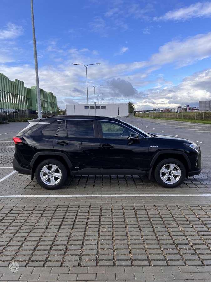 Toyota RAV4 - 4