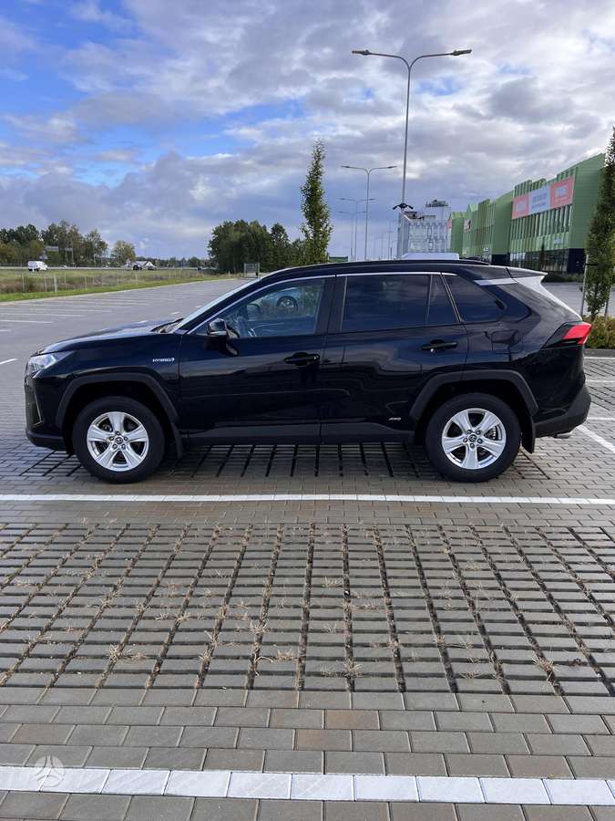 Toyota RAV4 - 5