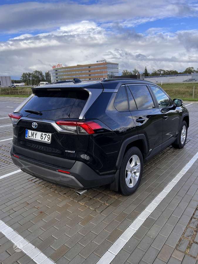 Toyota RAV4 - 7