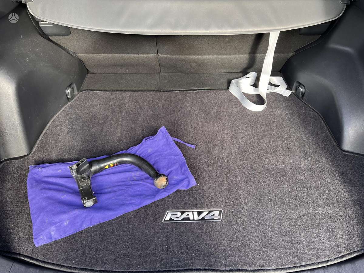 Toyota RAV4 - 11
