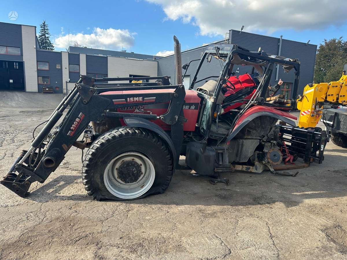 Case-IH MXM 155, tractors