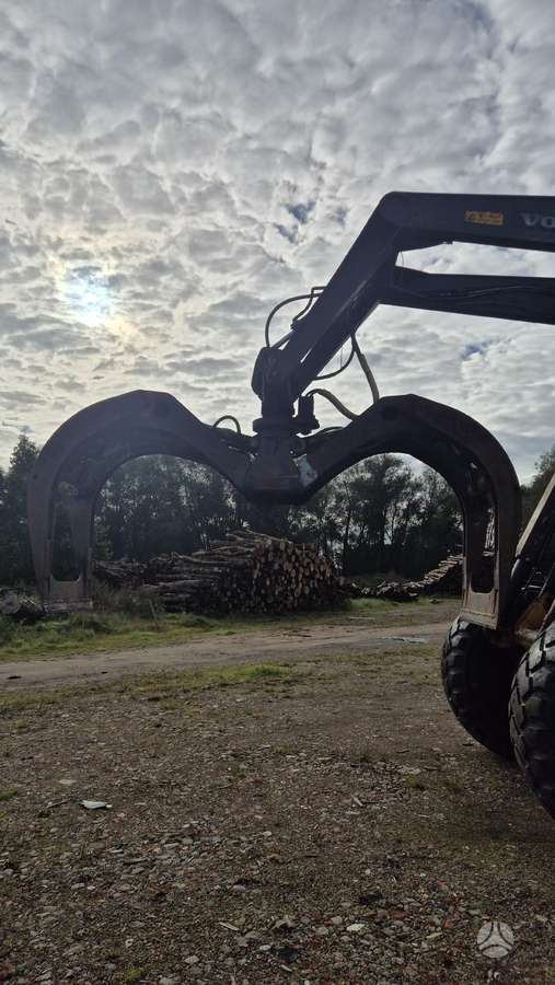 Volvo L160, форвардеры