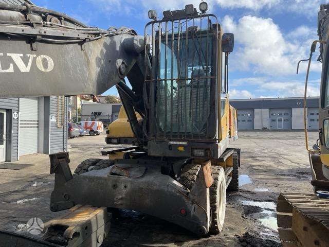 Volvo EW230C dalimis, ekskavatoriai