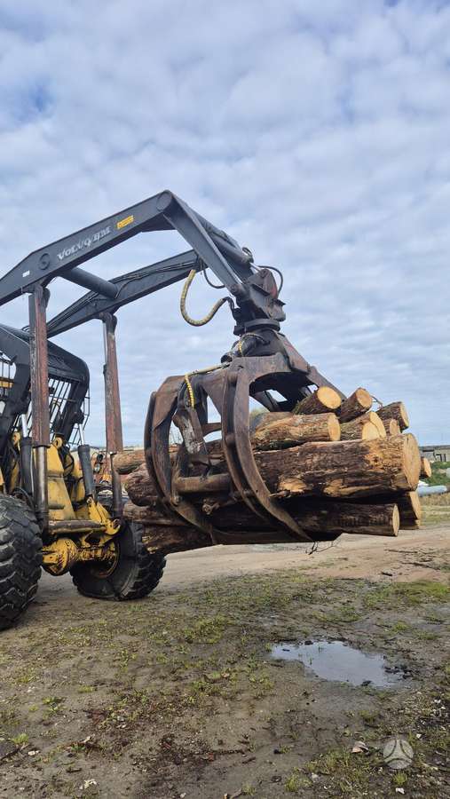 Volvo L160, форвардеры