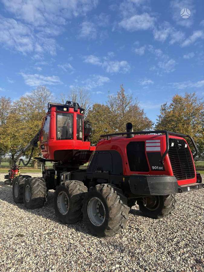 Komatsu 901XC, харвестеры
