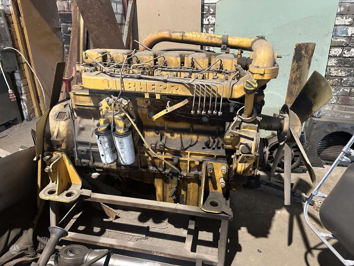 Liebherr 942, statybos ir kelių tiesimo technika