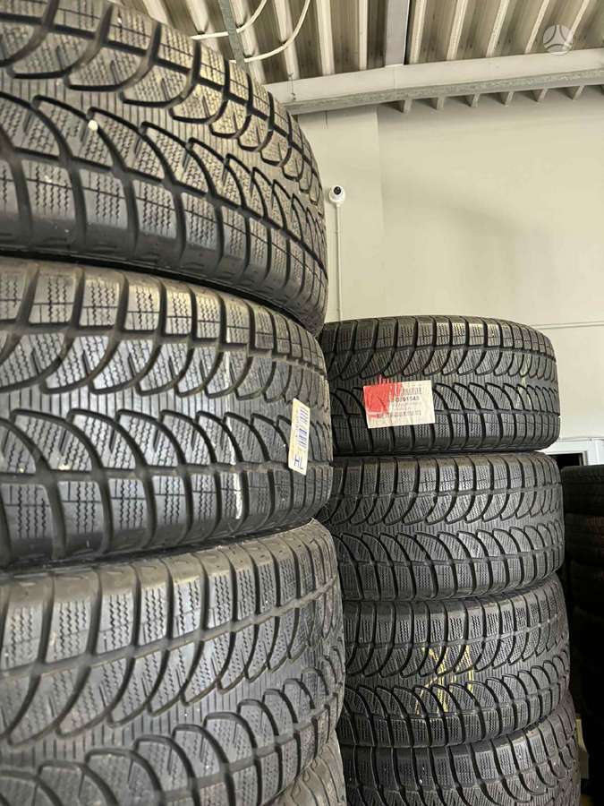 Bridgestone BLIZZAK LM-80 EVO, winter 235/60 R18