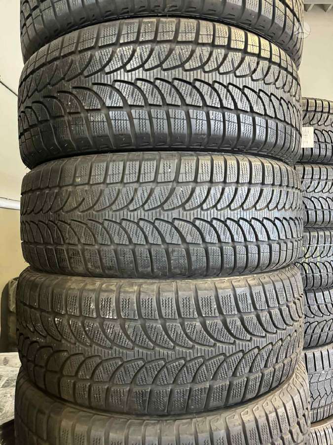 Bridgestone BLIZZAK LM-80 EVO, winter 235/60 R18