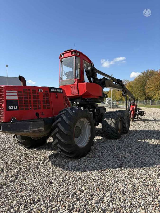 Komatsu 931.1, medkirtės