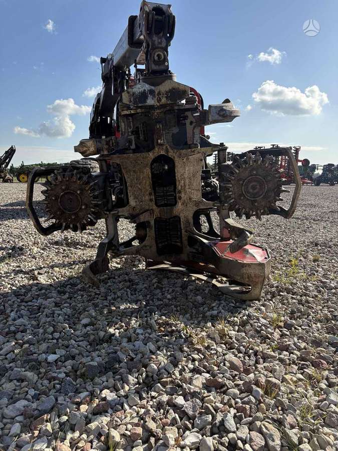 Komatsu 931.1, harvesters