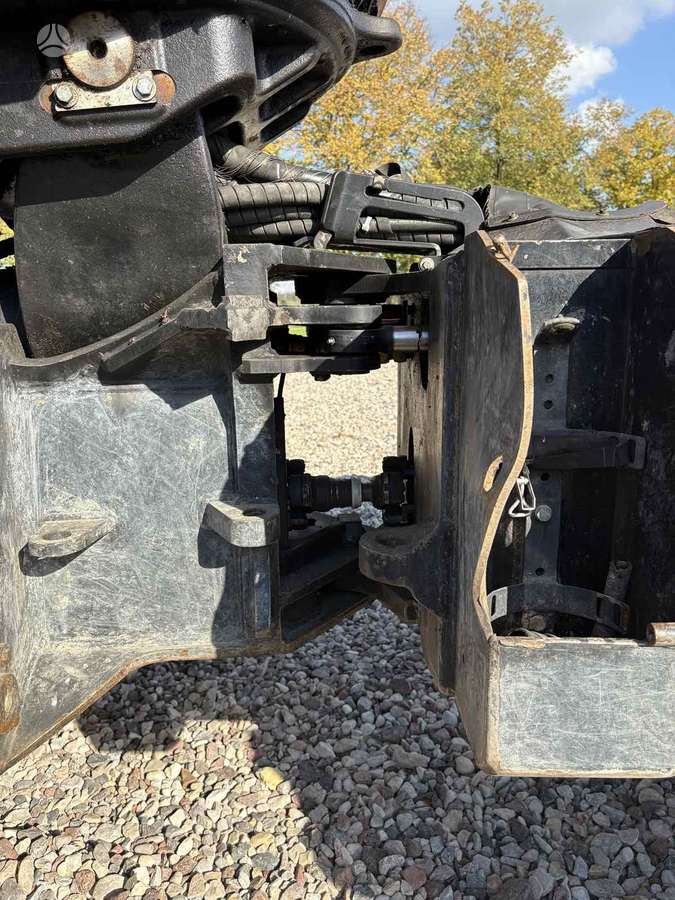 Komatsu 931.1, medkirtės