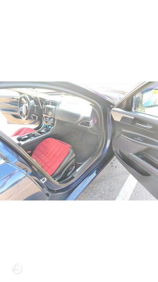 Jaguar XE, 2.0 l., Седан