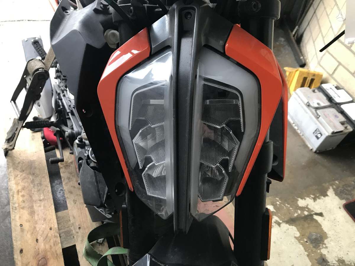 KTM Duke, superbikes