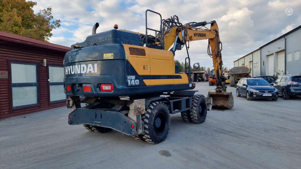 Hyundai HW 140, ekskavatoriai