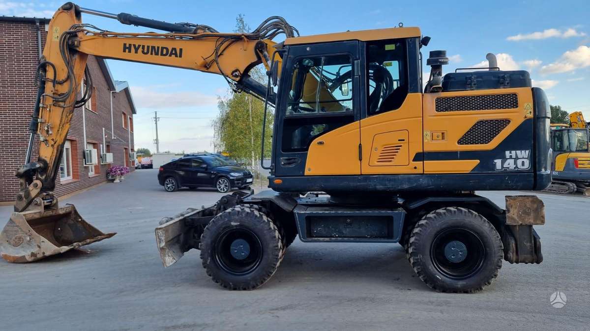 Hyundai HW 140, ekskavatoriai