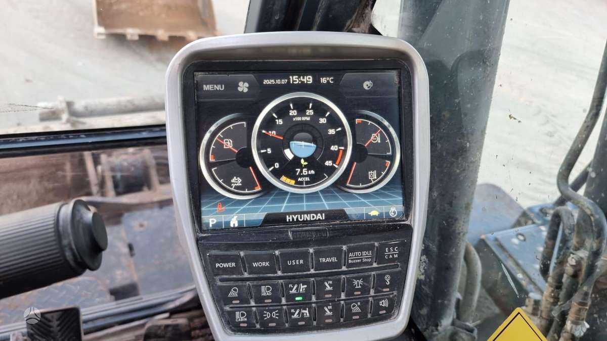 Hyundai HW 140, ekskavatoriai