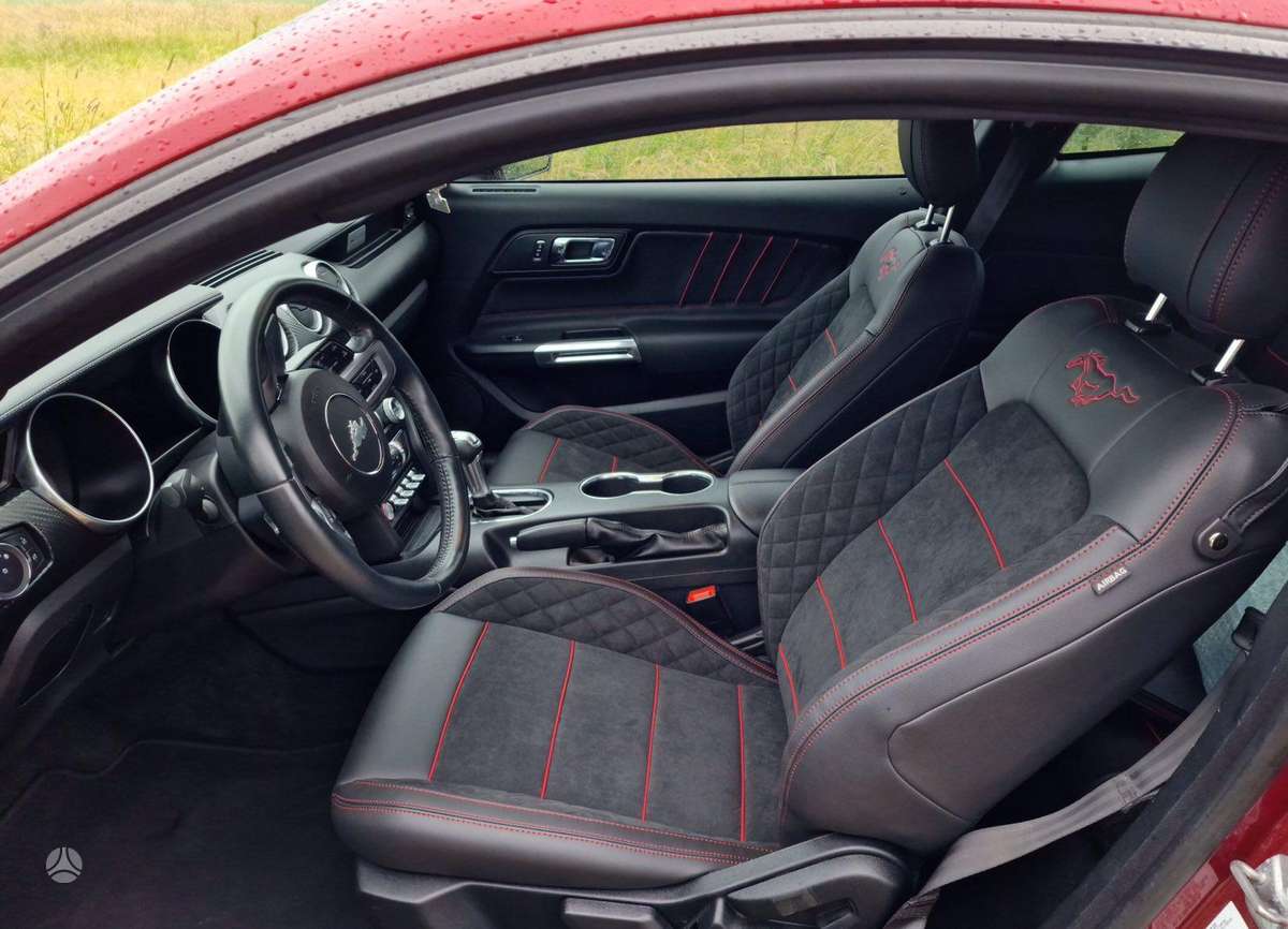 Ford Mustang детали салона