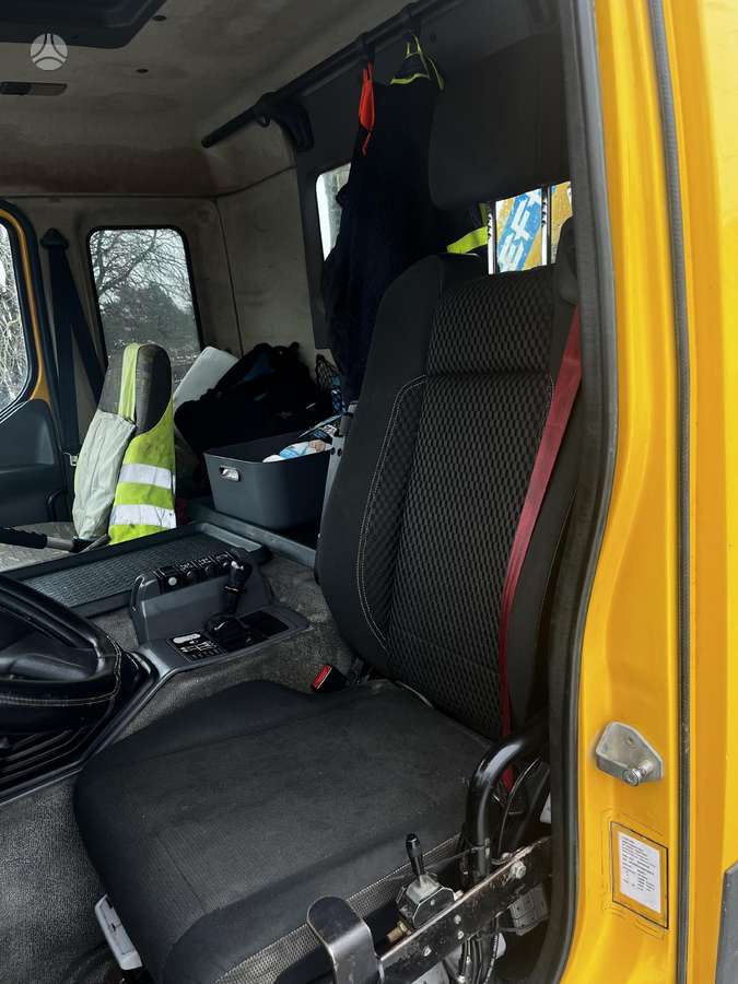 Renault Kerax, dumpers with crane