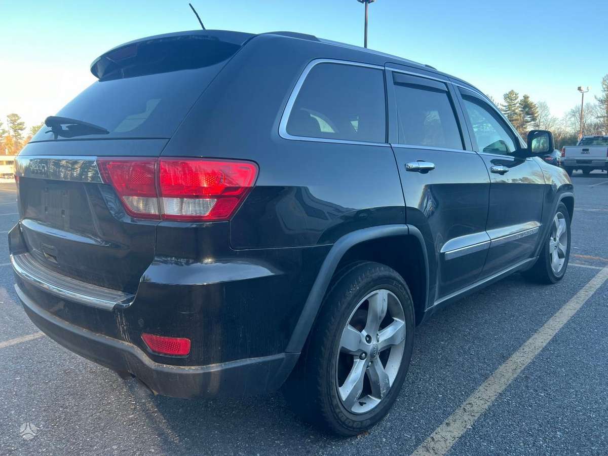 Jeep Grand Cherokee dalimis