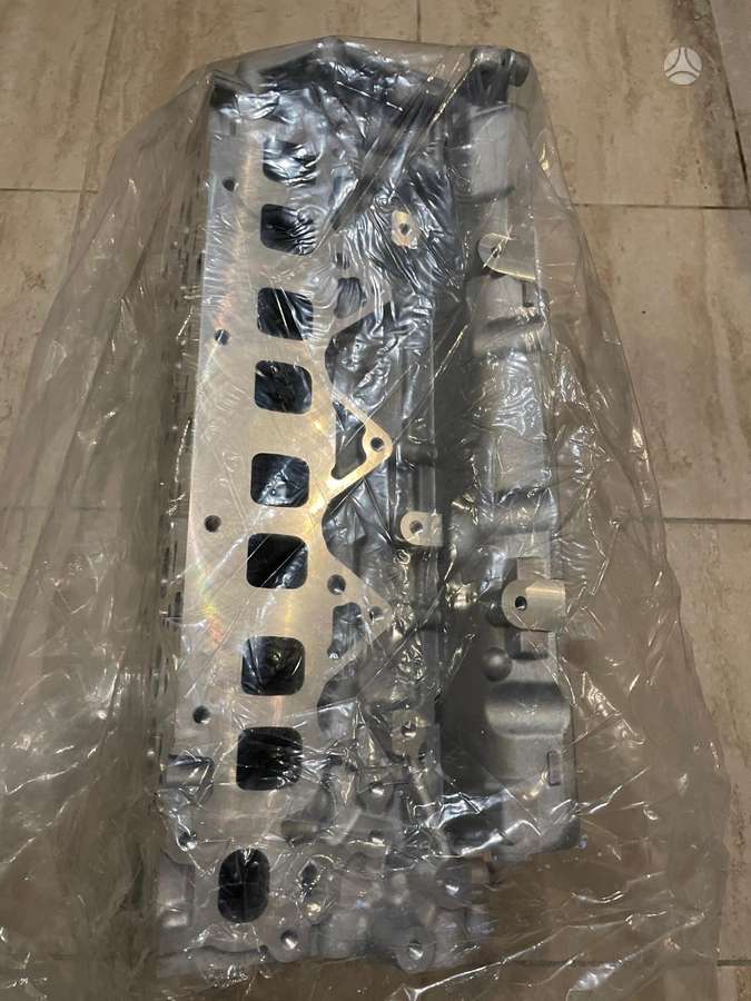 Renault Master, M9t, cylinder head