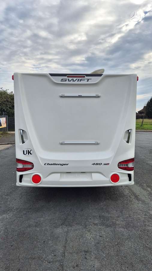 Swift Challenger 480, кемперы