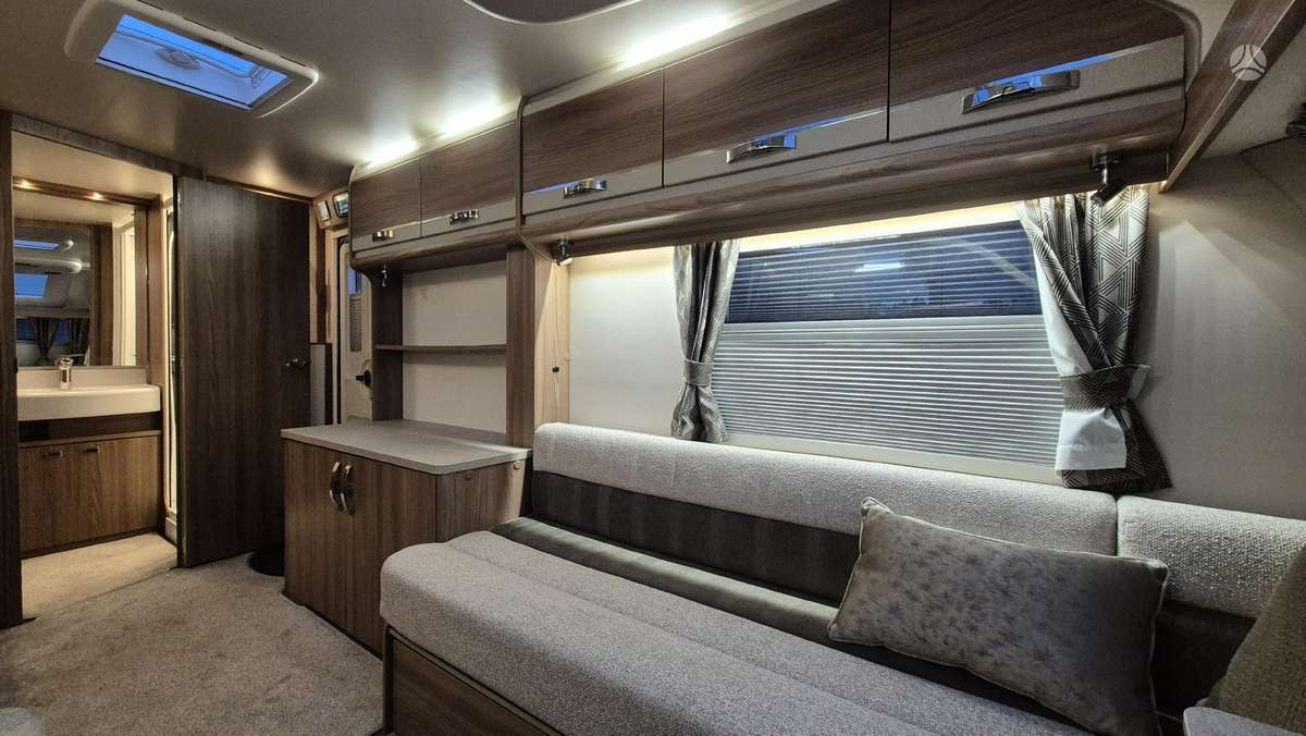 Swift Challenger 480, кемперы