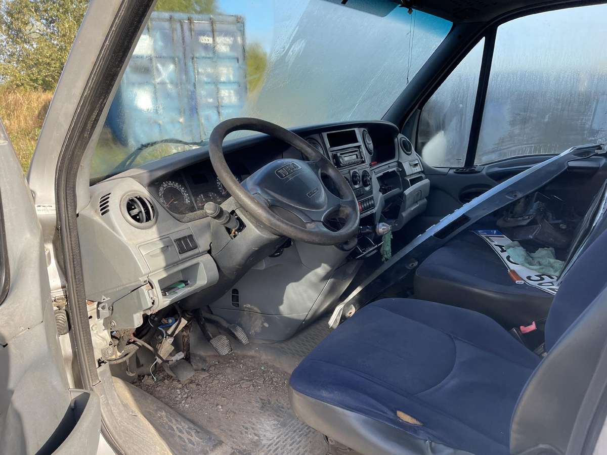 Iveco Daily 35S12, preču