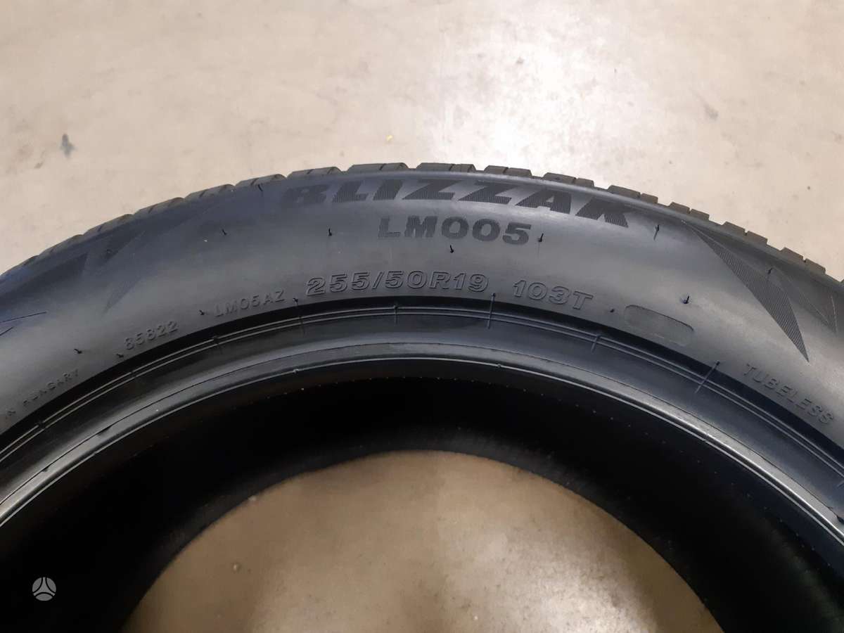 Bridgestone 2024m 95% Blizzak LM005, всесезонные 255/50 R19