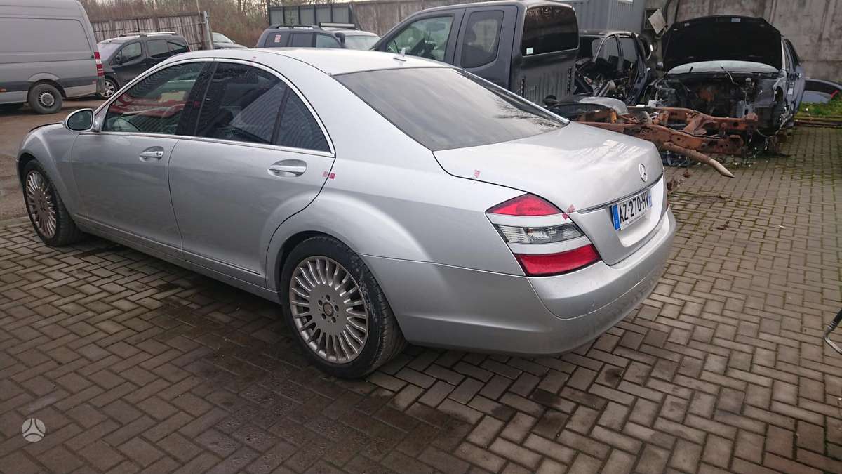 Mercedes-Benz S klasė dalimis