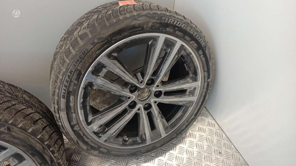 BMW F40, light alloy, R17